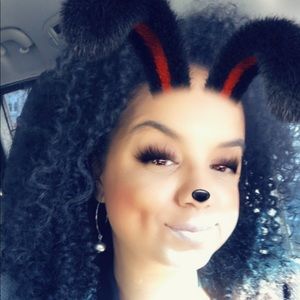 Meet your Posher, Tania